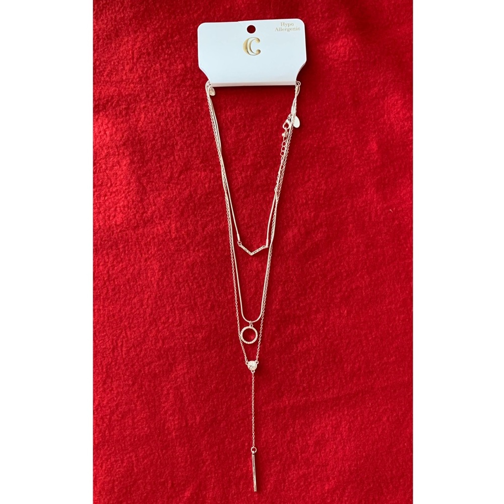 Triple layer design necklaces